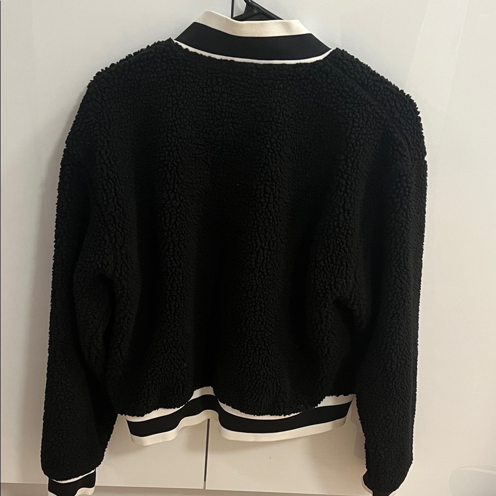 New Balance Black Fleece Varsity Jacket - Picture 4 of 4